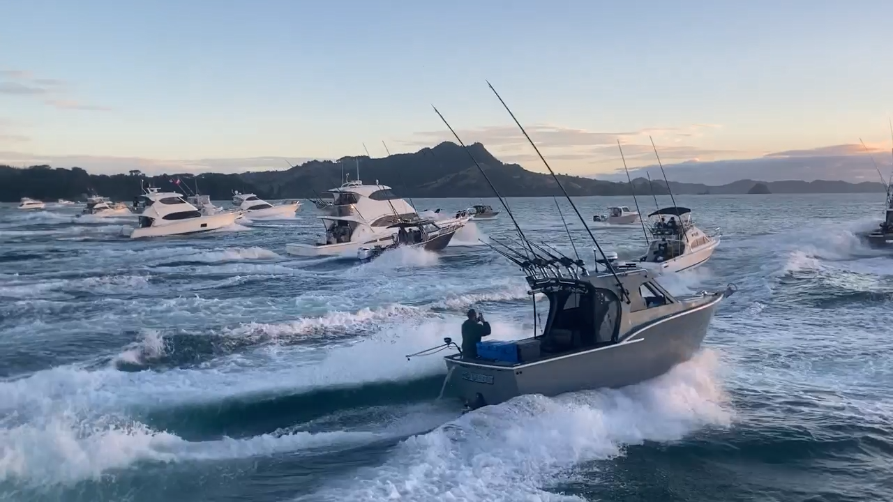 20220929-163112 Boats on the water starting out for a Fishing Competition on Mercury Bay